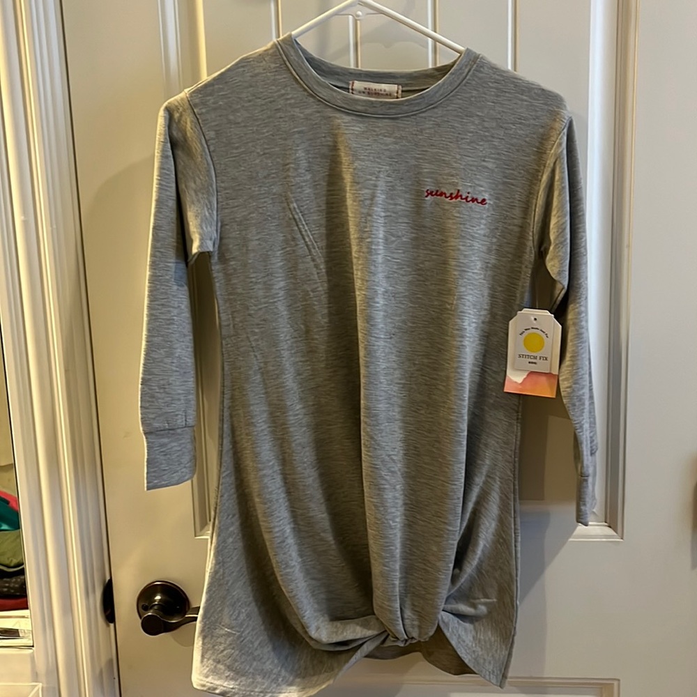 Girls gray casual sweatshirt draw with rosalita twist hem